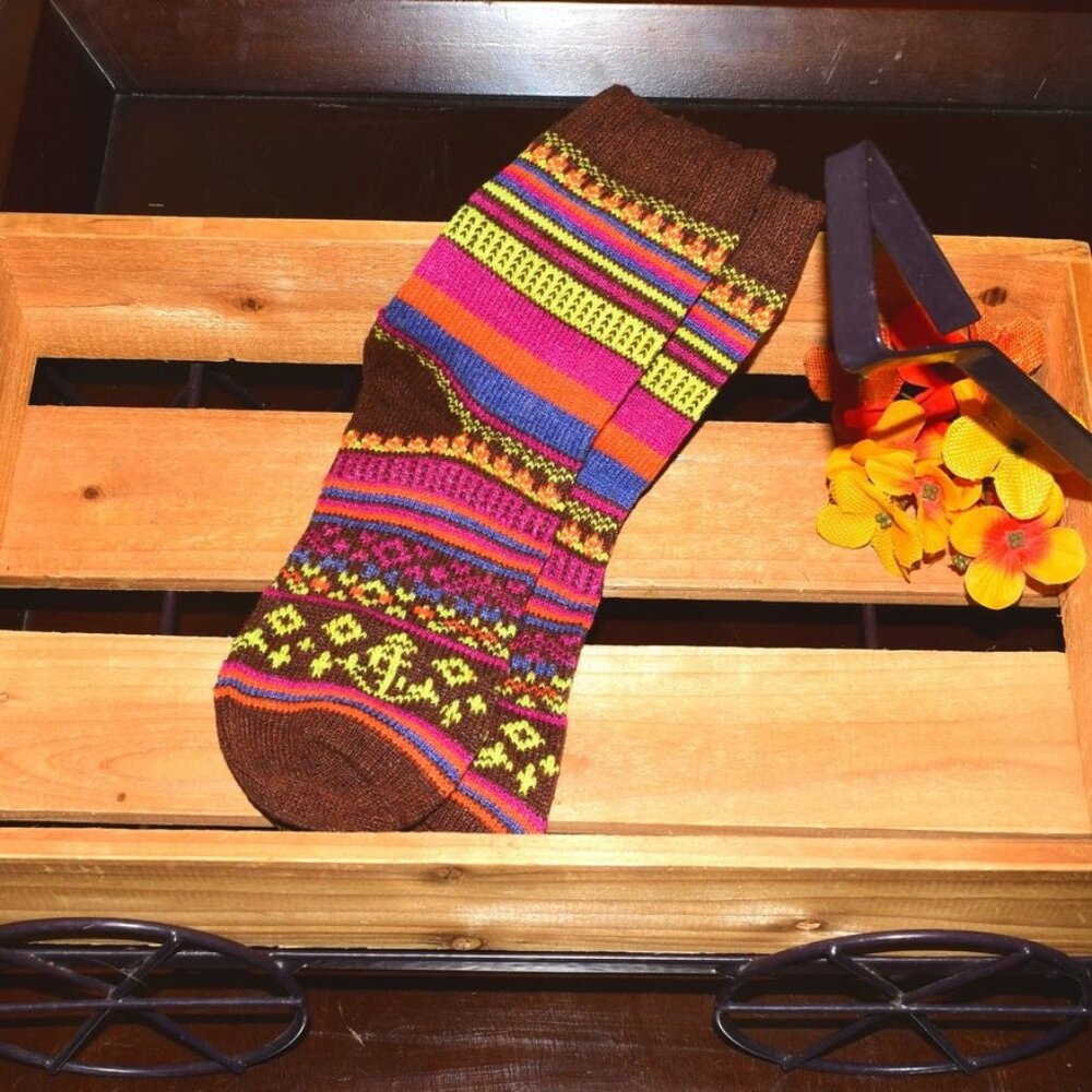 Zoanne Anchor Womens Fair Isle Pattern Socks in Brown Gift Packaged